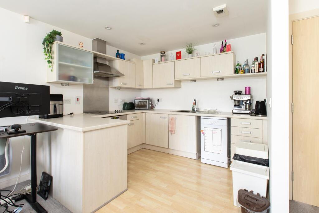 3 st davids mews-14.jpg