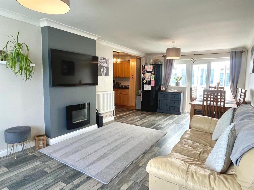 PHOTO-2025-05-08-13-15-57 5.jpeg