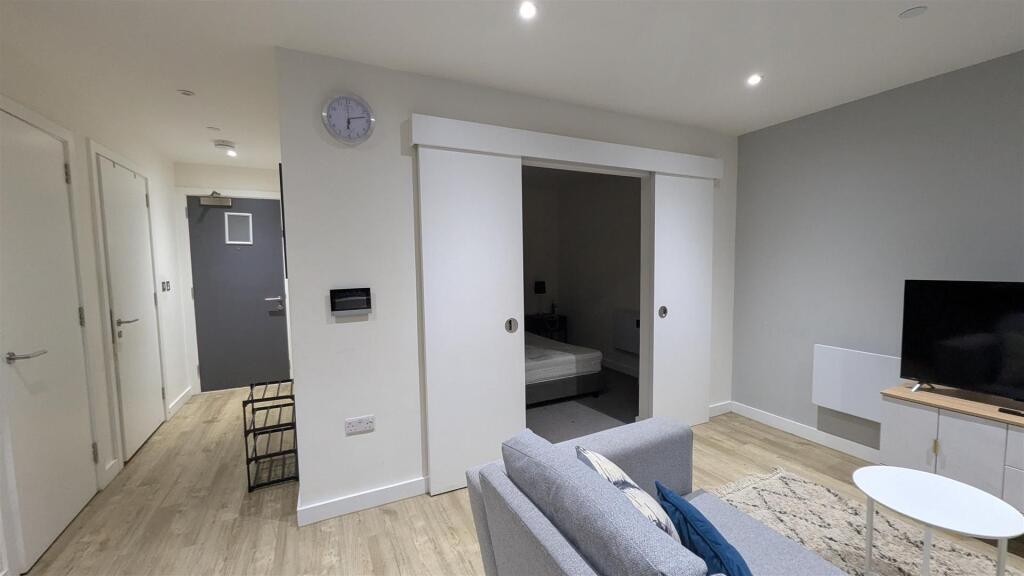 PXL_20250305_181101414