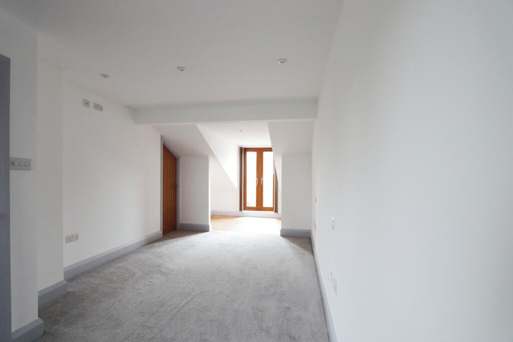 Main bedroom 