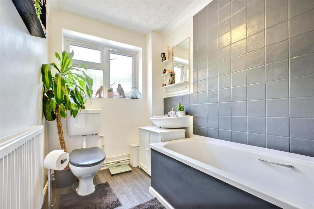 Bathroom.jpeg