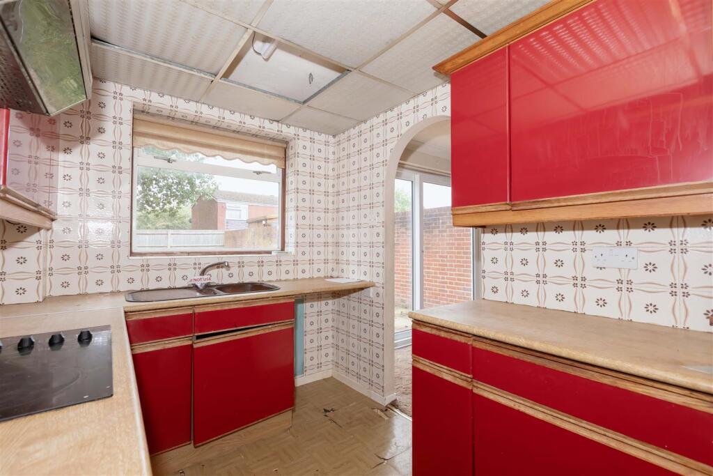 Willow Crescent_7.jpg