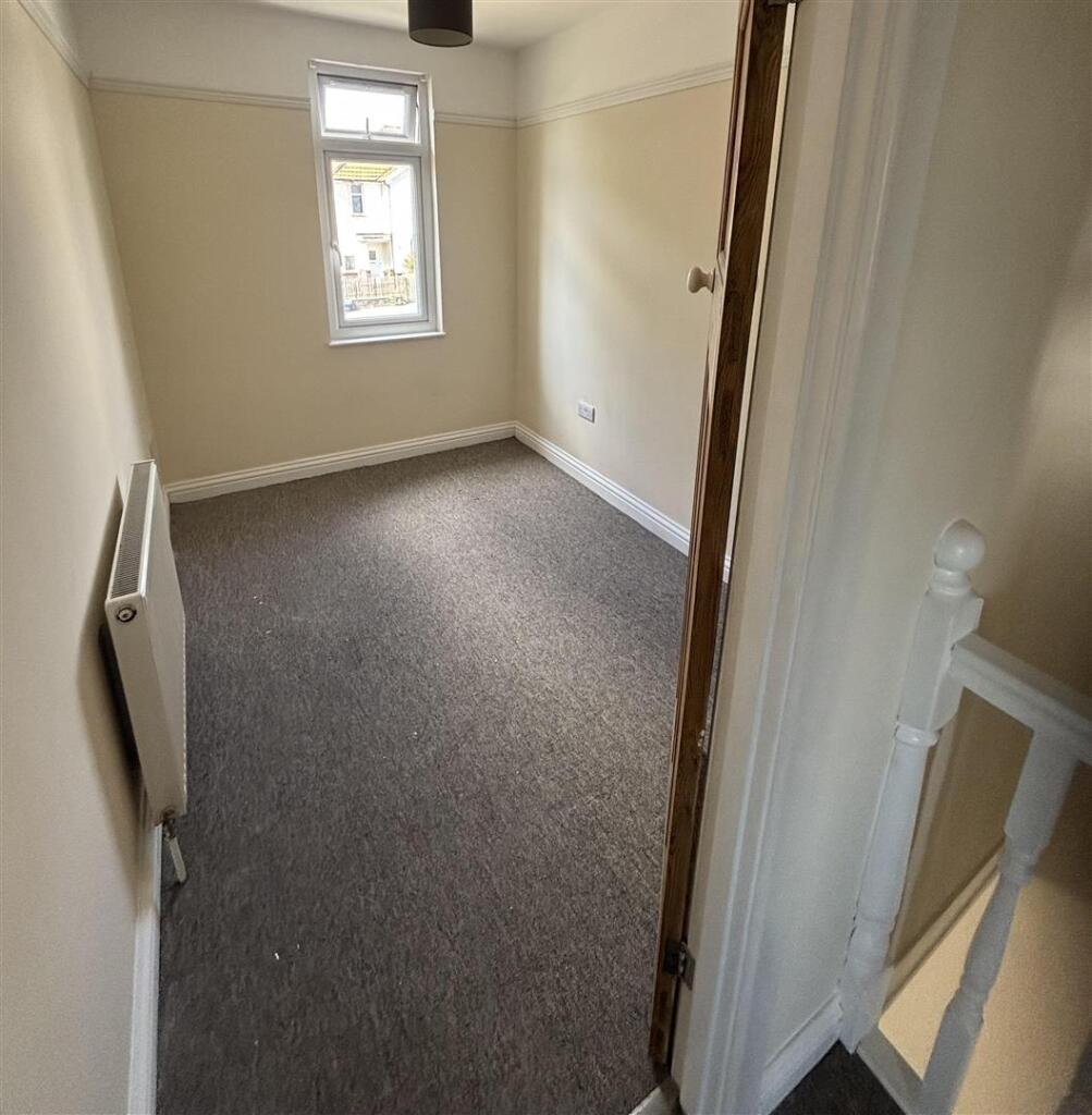 51M 15 - 3rd Bed.jpeg