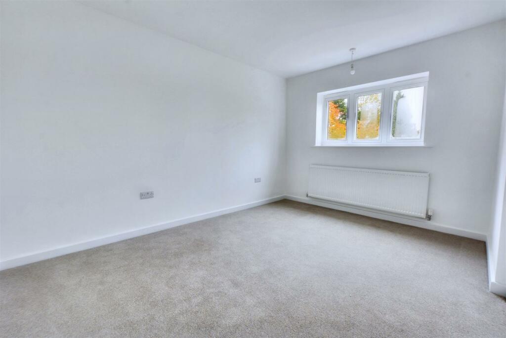 Bedroom 1.jpeg