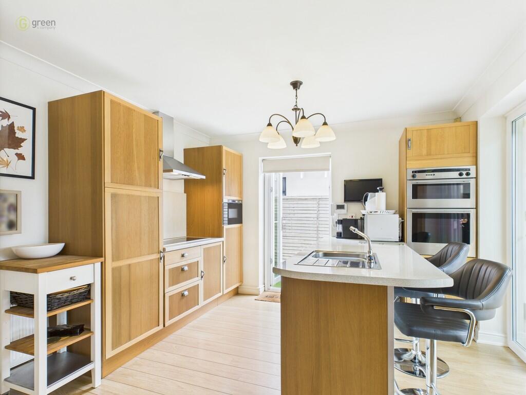 CAM03830G0-PR0161...