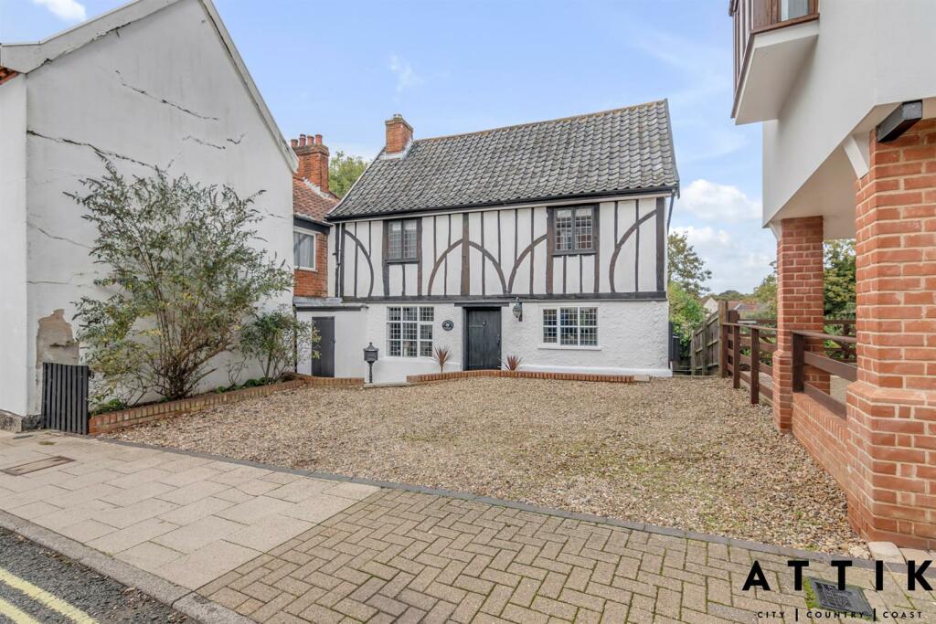 152 Chediston Street, Halesworth IP19 8BD (36).jpg