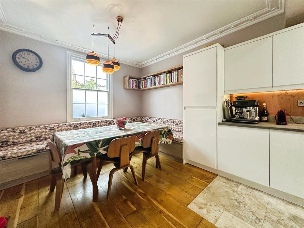 89f23797-D-4B07-B824-BACEE42D3B84-6201-000001A1215