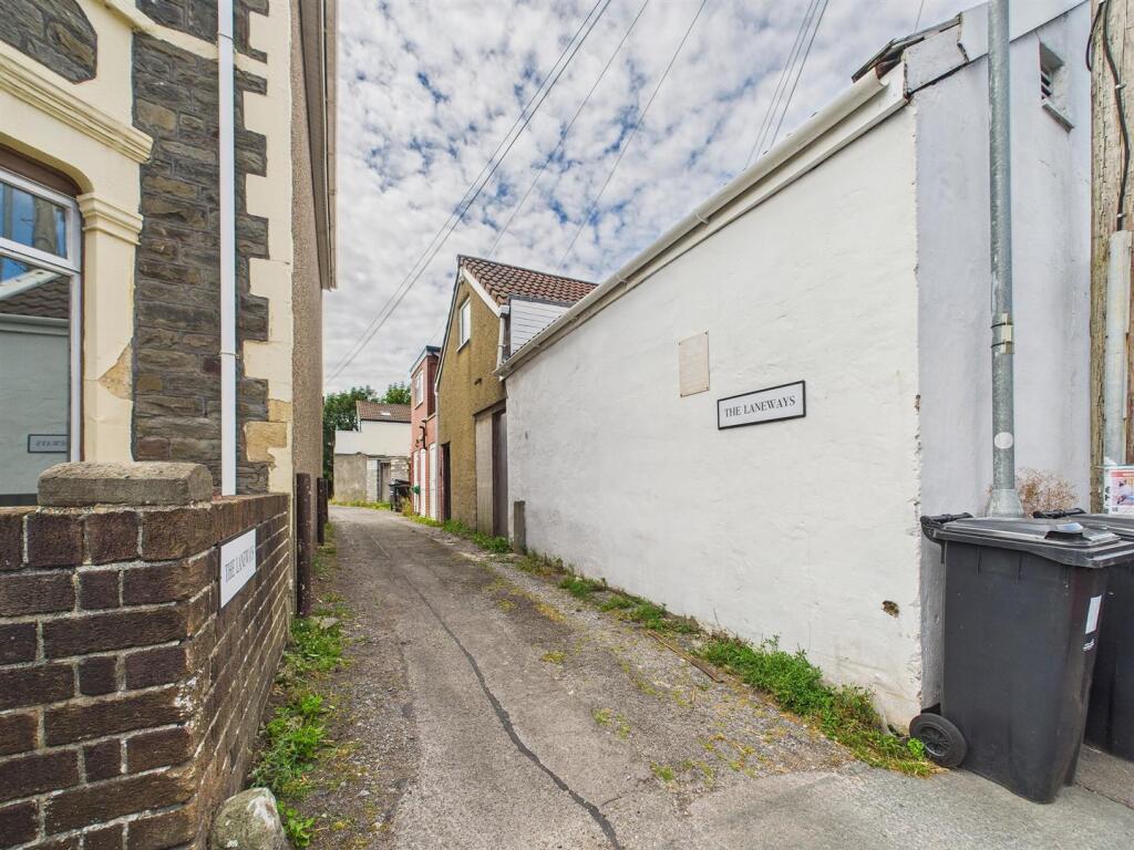 16 - Mixed Use Staple Hill.jpg