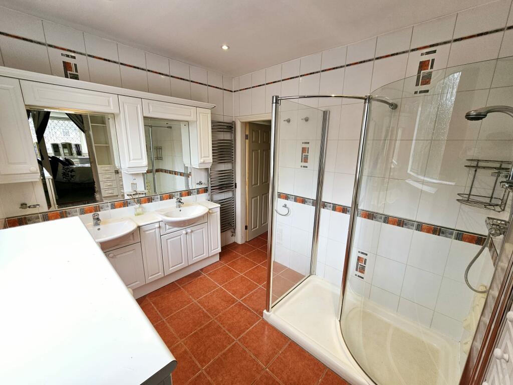 dc776be7-1f04-40c5-bb57-c0535ae85615