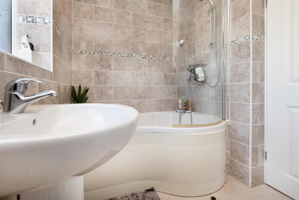 42 Highfields Close, Ashby