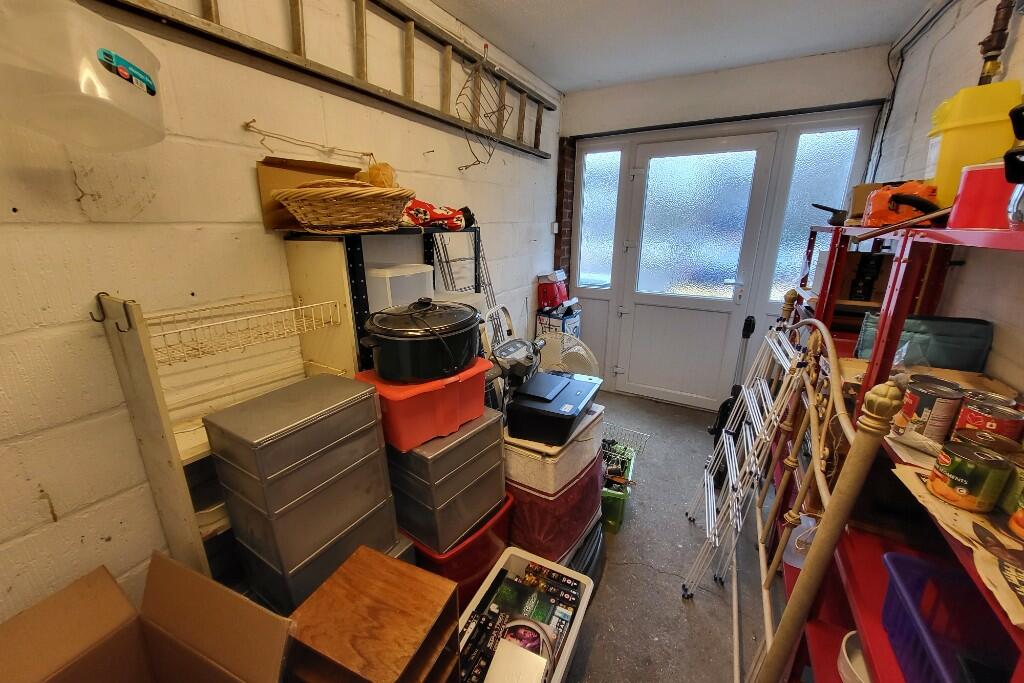 Mini Garage/ Store