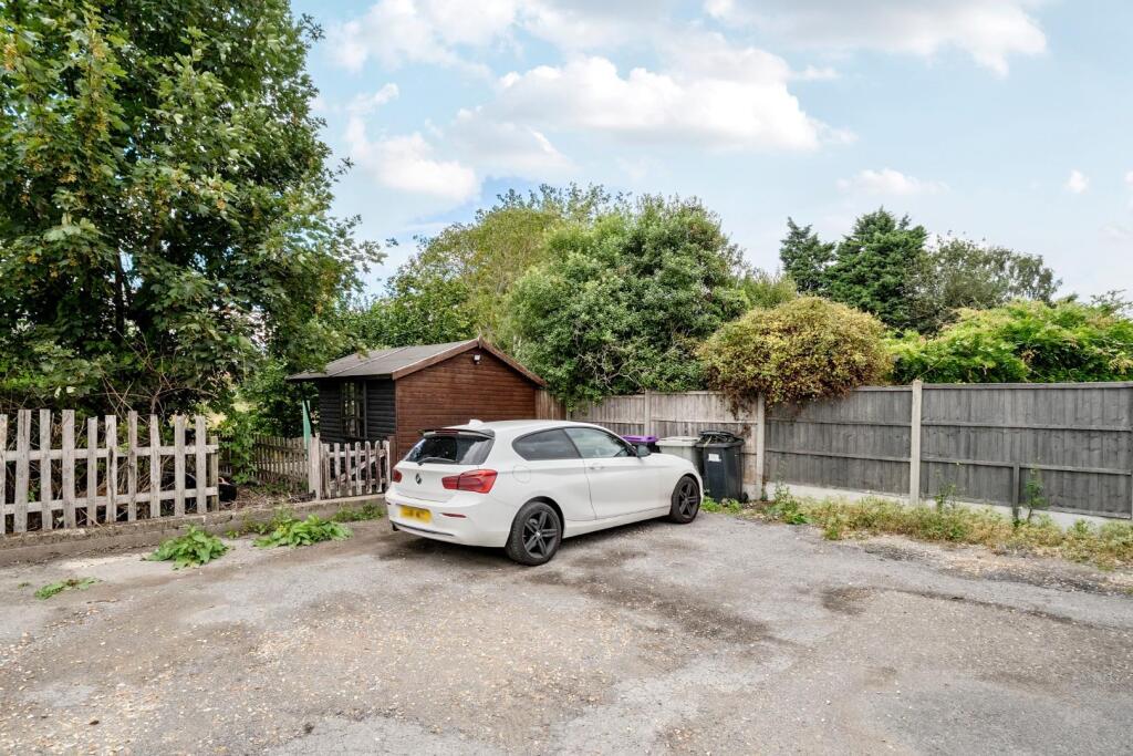 DOUBLE CAR PARKING.JPG