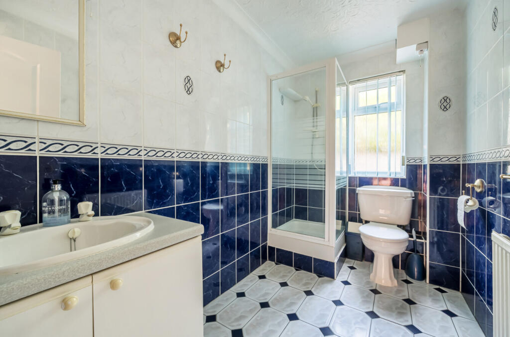 1306507-17-6849b5...