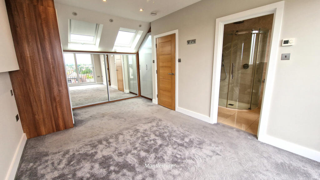 LOFT BEDROOM