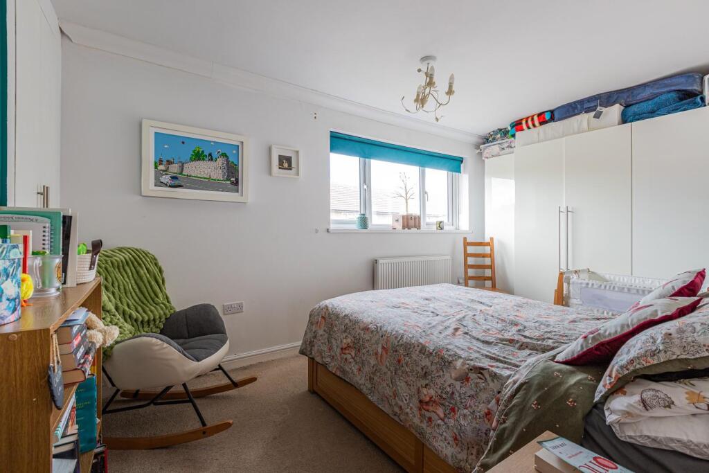 Glendale Avenue 30-10.jpg