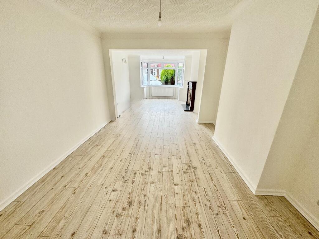 Dining Area into Lounge