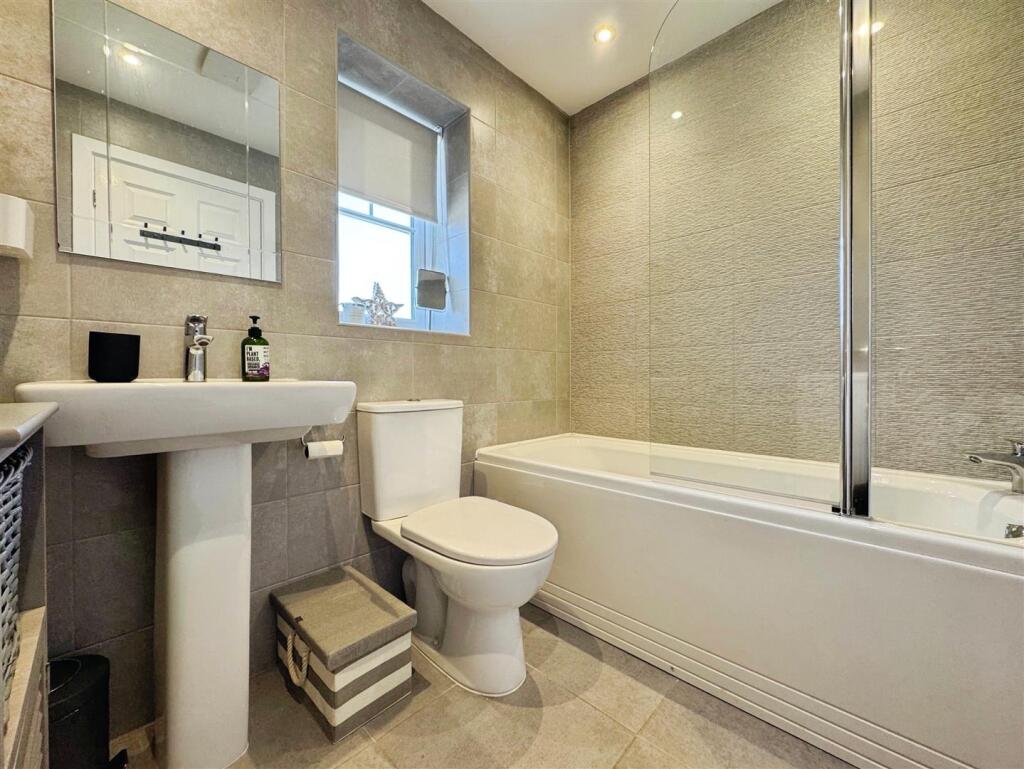 d6b5a27e--40B5-BDE5-32170C049B92-18337-000008D65CA