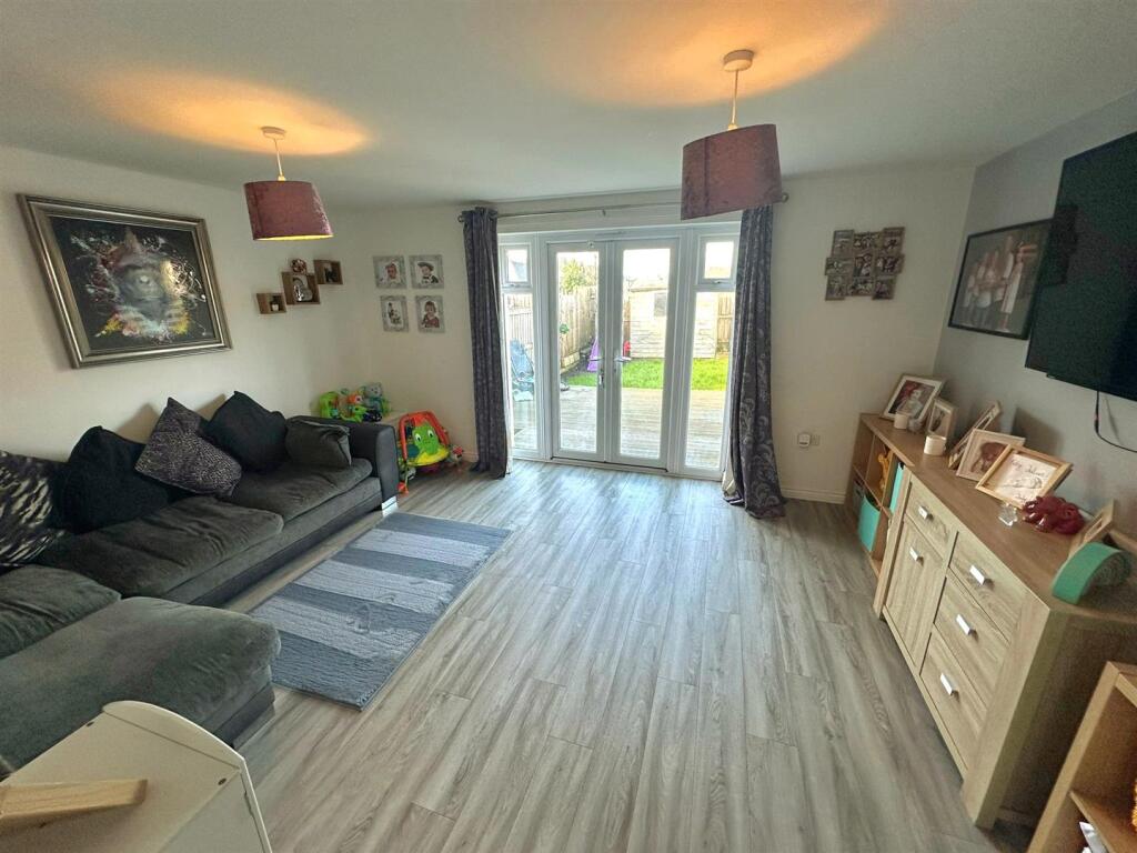 Sitting room.jpg