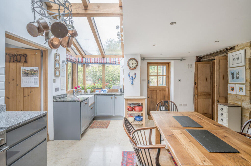 1346329-3-68b7166...