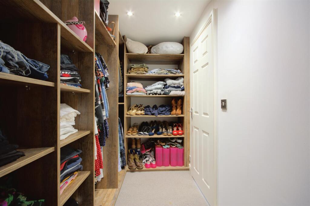 Wardrobe DSC_1993.jpeg