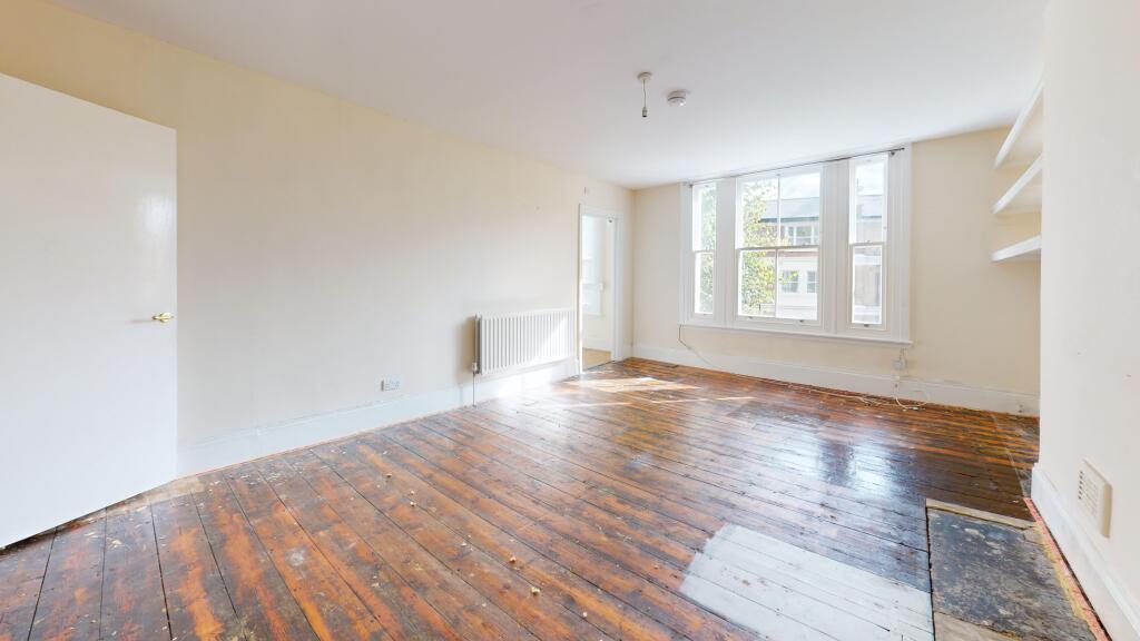 Flat B, 8 Pemberton Gardens, Upper Holloway, London N19 5RU