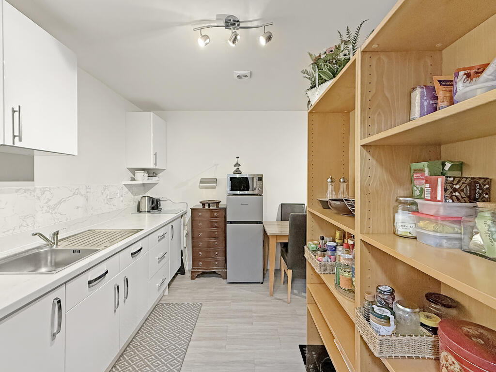 f5df0e48c1885f2b1f3218bf80ed6a7e3695c778