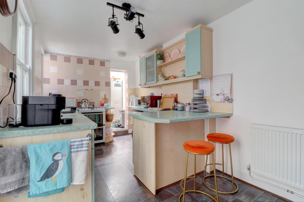 Kitchen Breakfast room.jpg