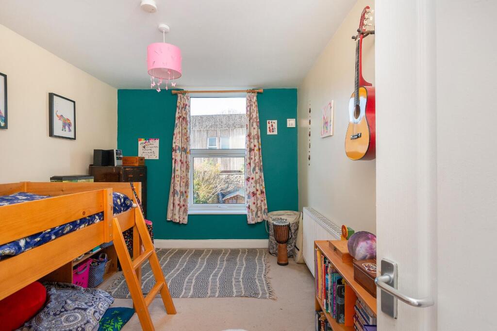 0B5SEE - Bedroom F.jpg