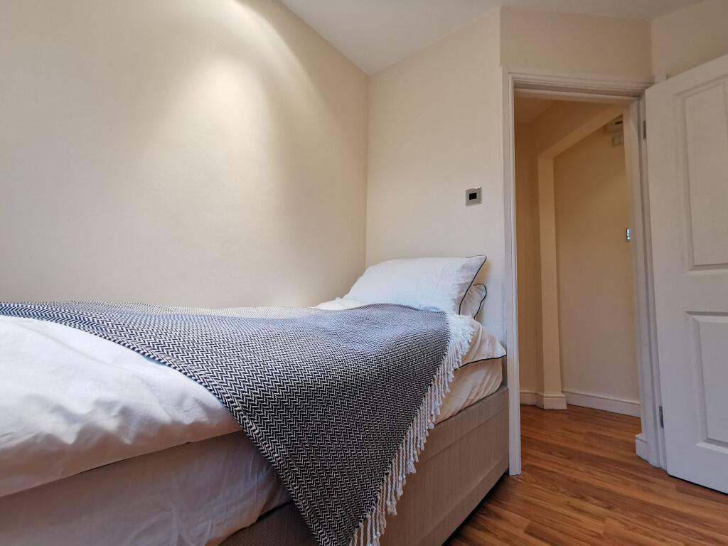 Single bedroom