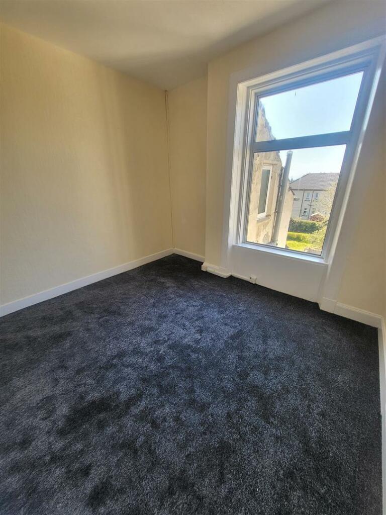 223 Glasgow Street Bedroom2.jpg