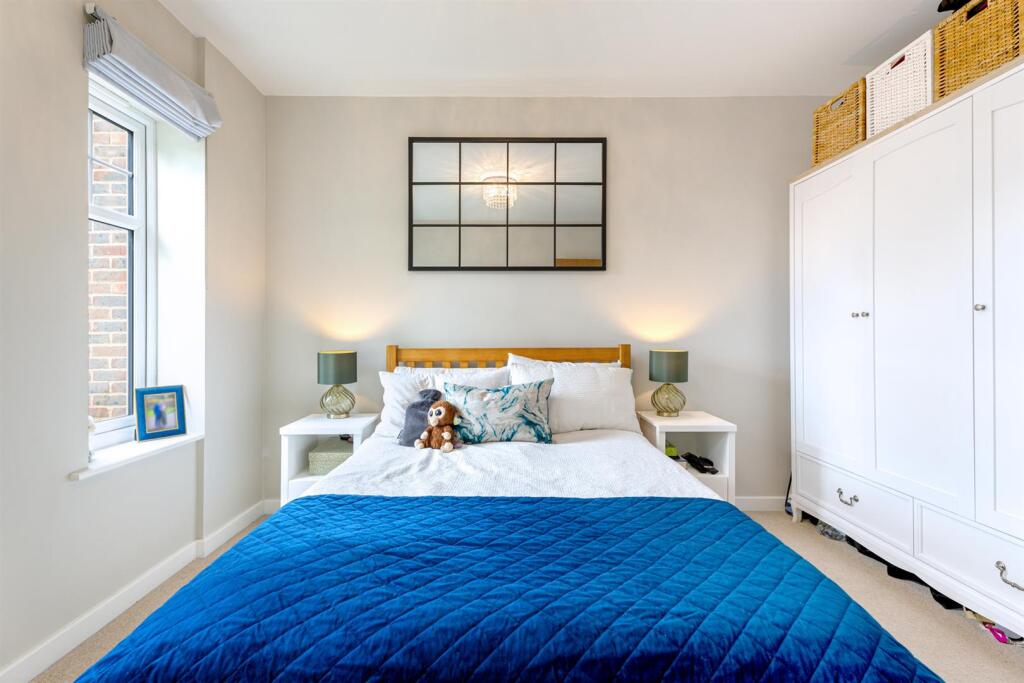 bed-2.jpg