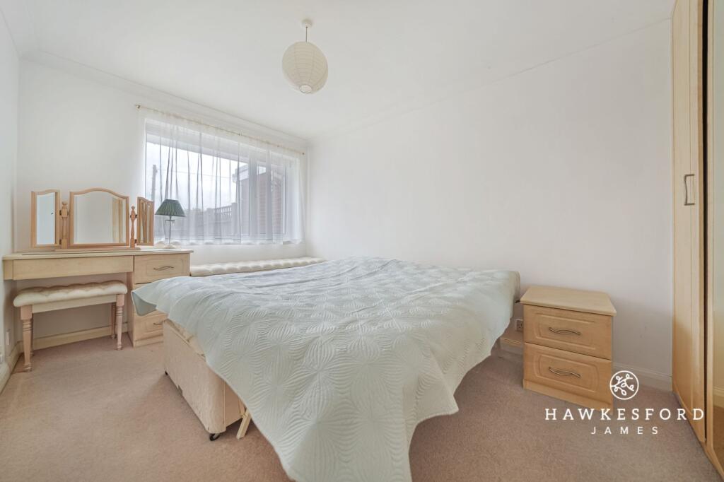 Stanhope Avenue, Sittingbourne - Bedroom 1