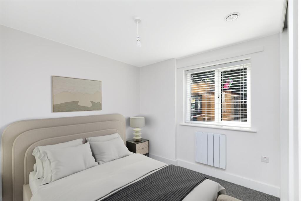 Bedroom 1.jpg