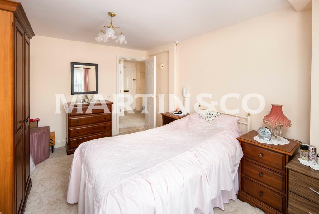 8_Bedroom