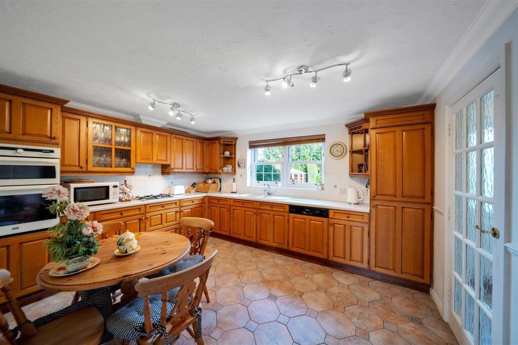 Valleyview Drive-46.jpg