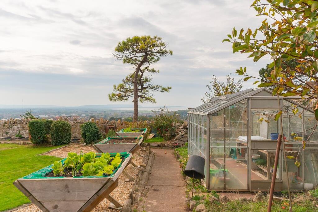 2D5HRCN - External F.jpg