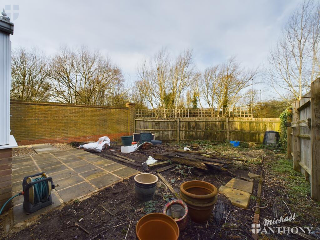 CAM03218G0-PR0497-STILL014