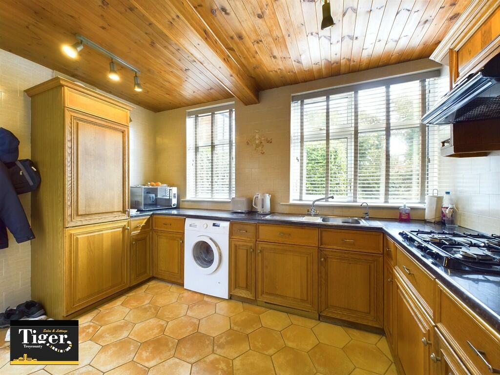 CAM03440G0-PR0161...