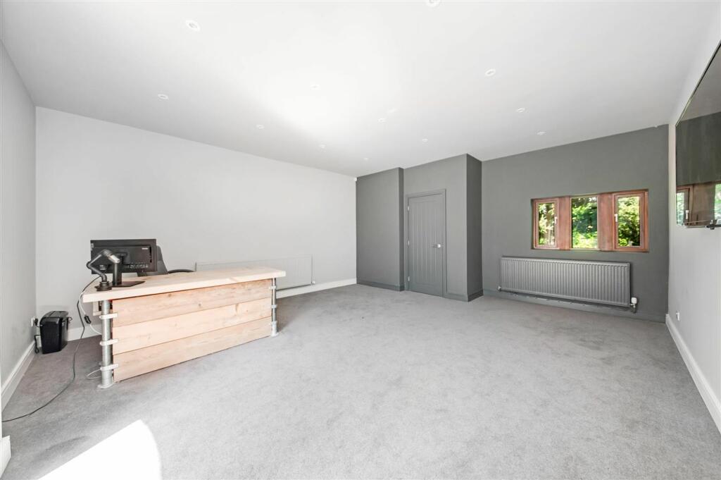 HOME OFFICE ONE
