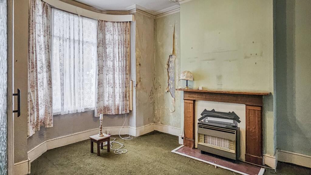 10 Brouncker Road, Acton, London W3 8AQ