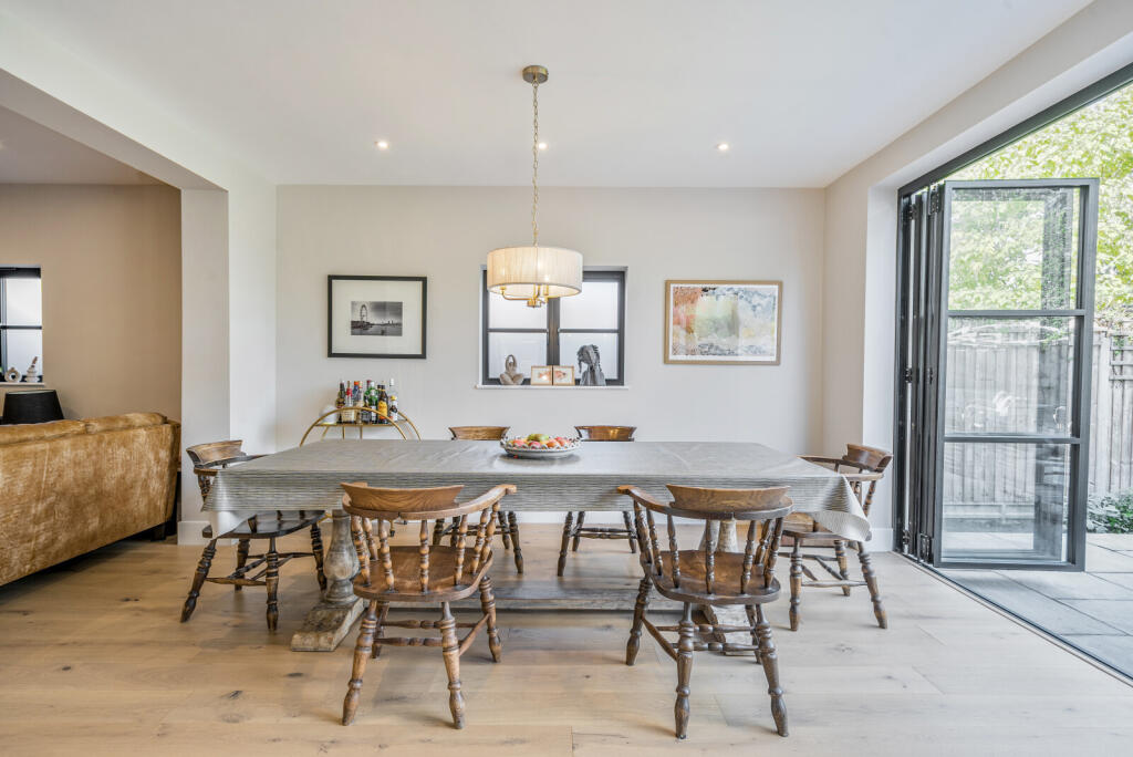 1350083-13-68c00b...