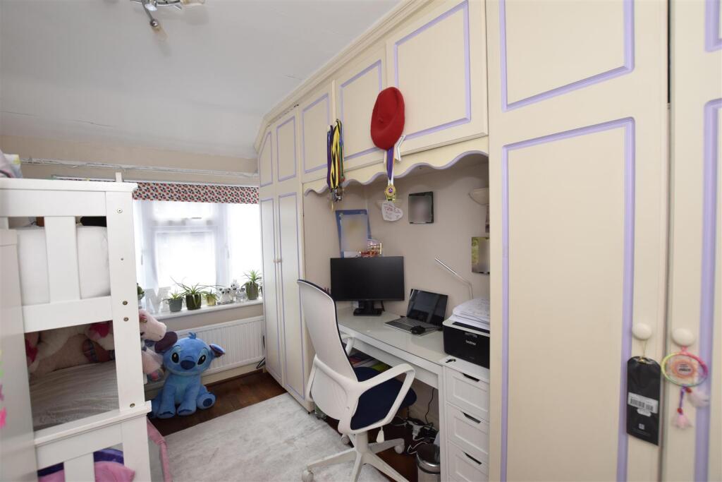 Bedroom 2.jpg