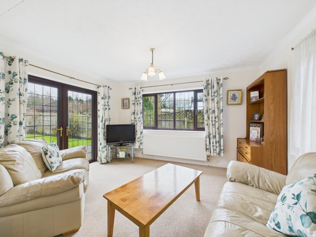 Living Room/Snug