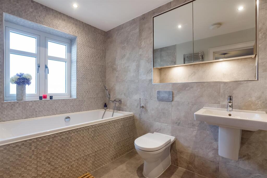 42 Cloister Way-20.jpg