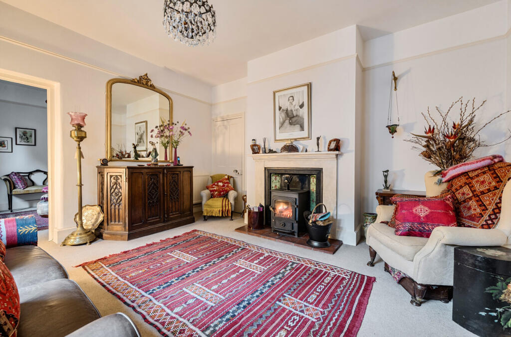 1357737-15-68d7c3...