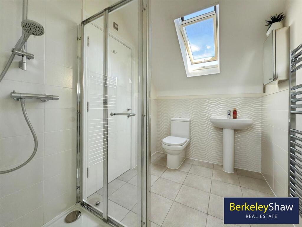 Second Floor Bathroom - Jack &amp; Jill