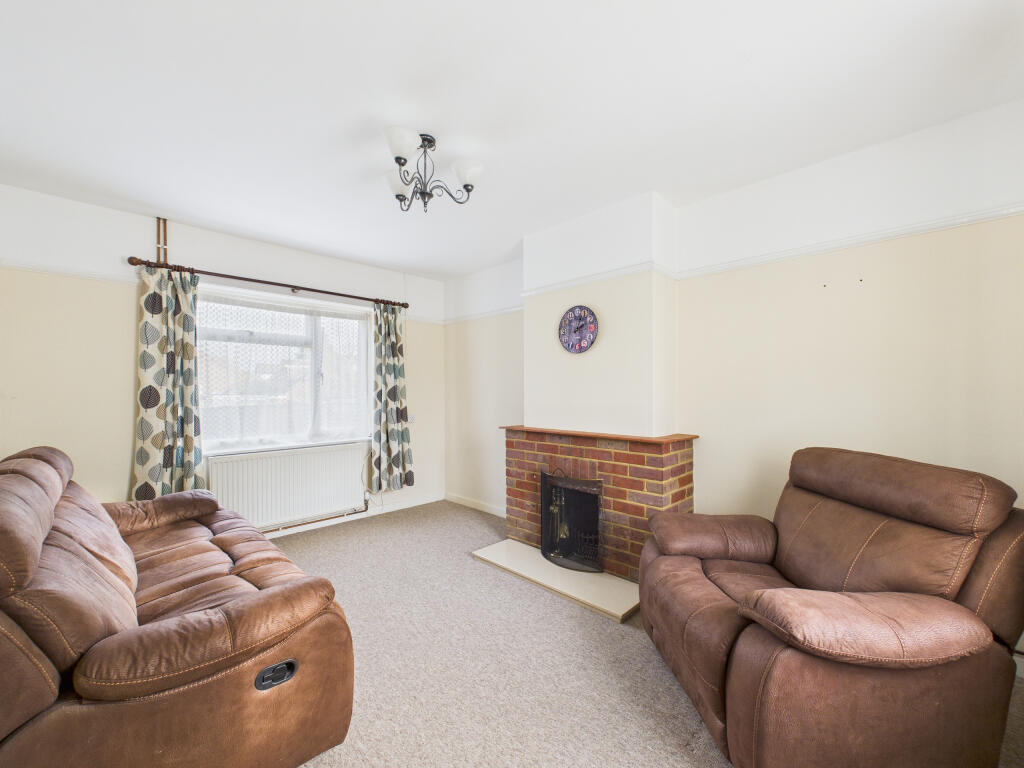 CAM02536G0-PR0022-STILL001