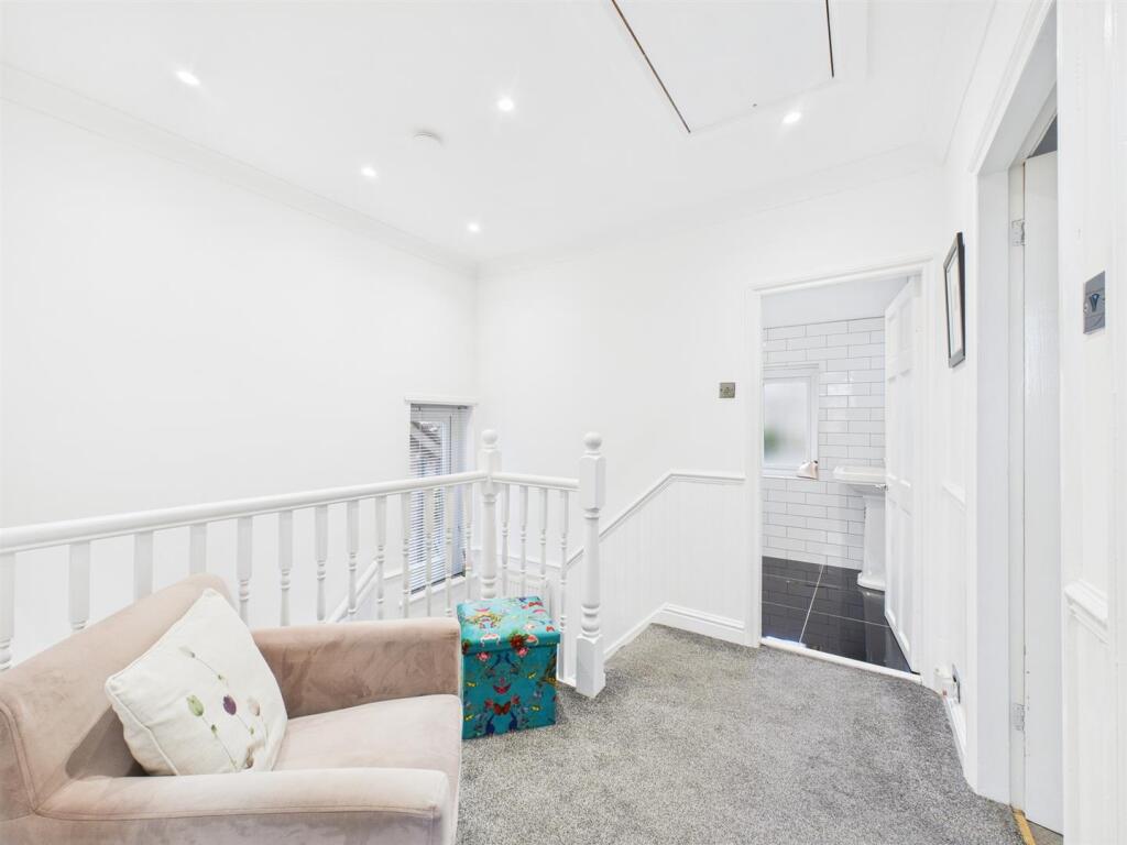 ACCOMMODATION FIRST FLOOR