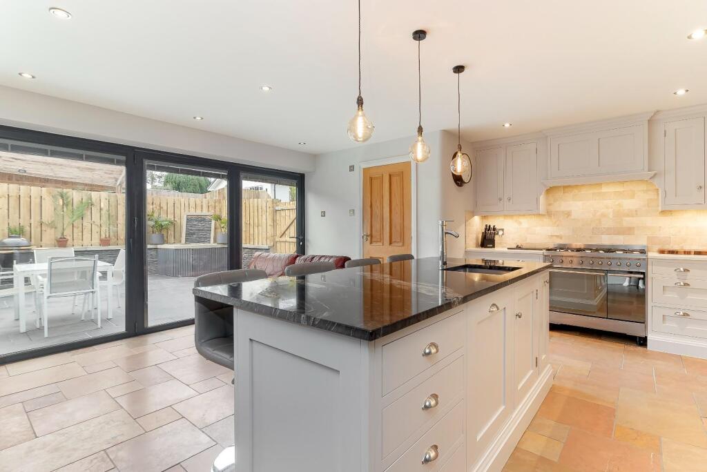 Dining Kitchen - E.jpg