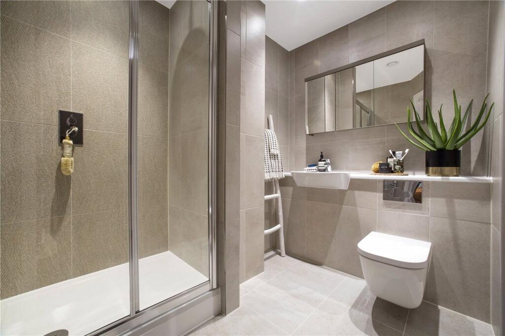 Show Apartment